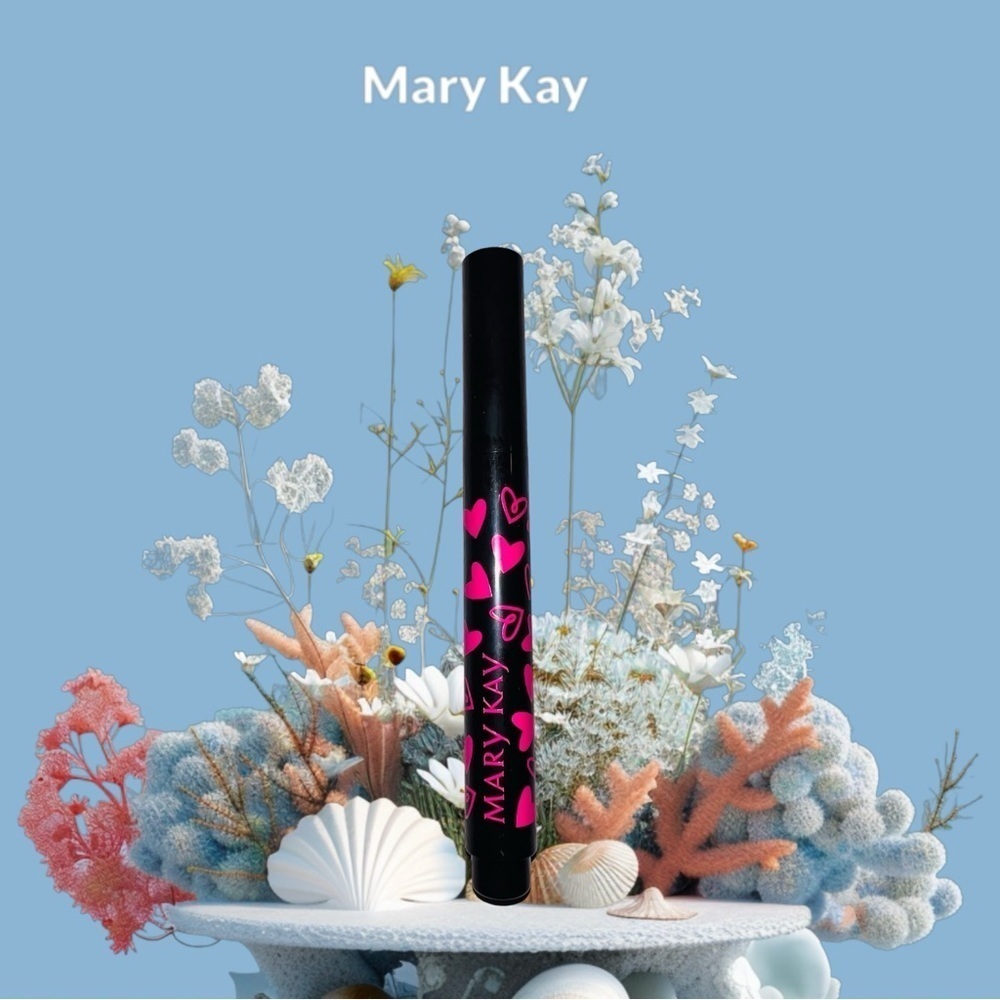 MARY KAY HEART-SHAPED LIPSTICK~ROUGE COURAGEOUS PINK *NEW*